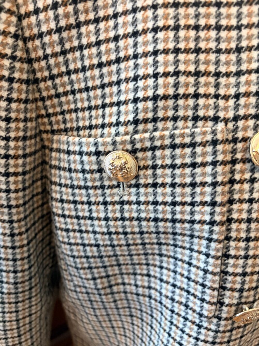 Ann Taylor Houndstooth Tweed Jacket Gold Button Blazer Size 8 Classic Old Money - Picture 4 of 14